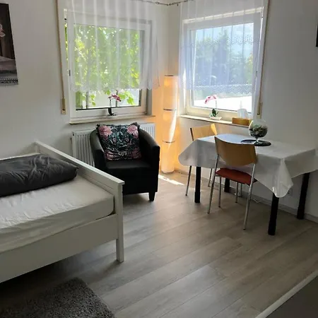 Nr. 5 Am Stuttgarter Flughafen/messe